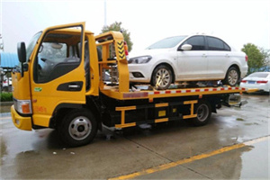 高陵附近拖车救援24小时服务热线